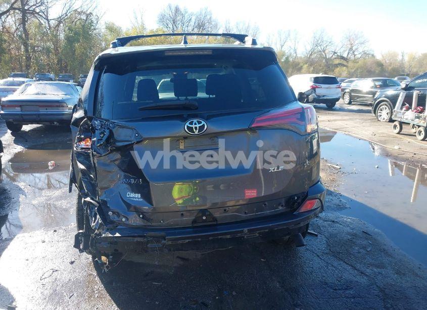 Photo 17 of 2018 Toyota Rav4 ADVENTURE/XLE (VIN 2T3WFREV4JW430970)