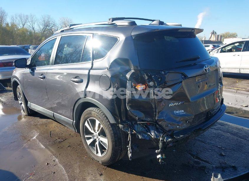 Photo 6 of 2018 Toyota Rav4 ADVENTURE/XLE (VIN 2T3WFREV4JW430970)