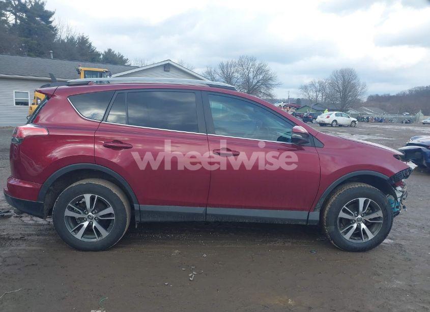 Photo 14 of 2018 Toyota Rav4 ADVENTURE/XLE (VIN 2T3WFREV4JW442276)
