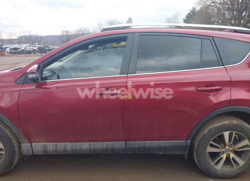 Photo 15 of 2018 Toyota Rav4 ADVENTURE/XLE (VIN 2T3WFREV4JW442276)