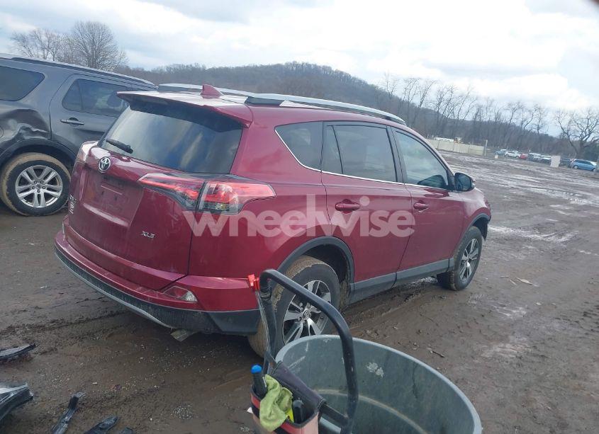 Photo 4 of 2018 Toyota Rav4 ADVENTURE/XLE (VIN 2T3WFREV4JW442276)