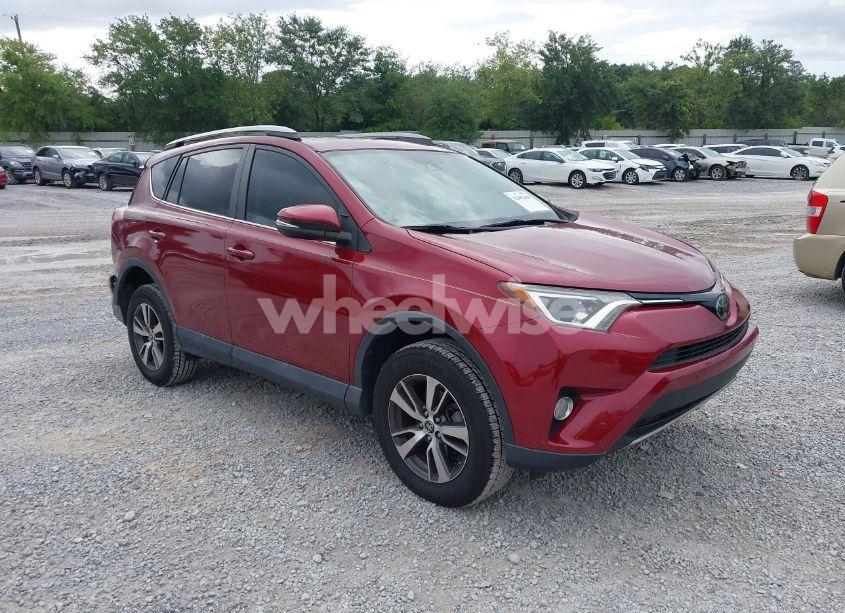 2018 Toyota Rav4 XLE (VIN 2T3WFREV4JW478761) main photo