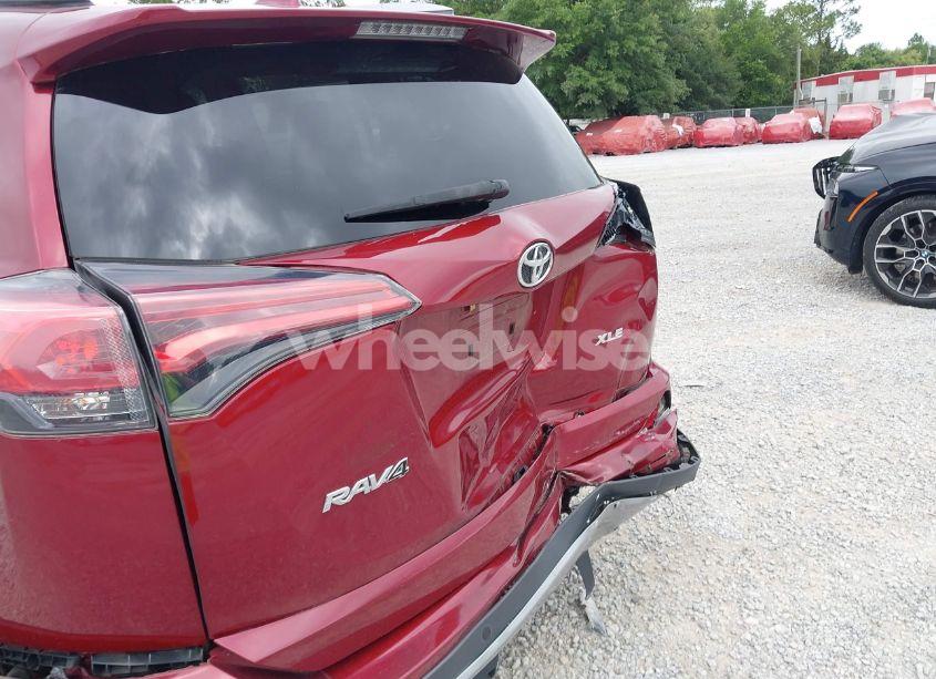 Photo 6 of 2018 Toyota Rav4 XLE (VIN 2T3WFREV4JW478761)