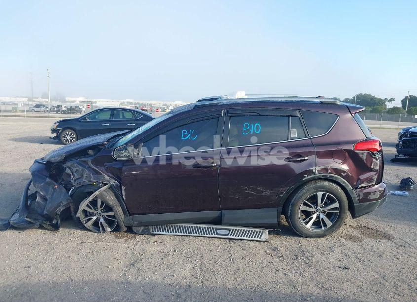 Photo 14 of 2018 Toyota Rav4 ADVENTURE/XLE (VIN 2T3WFREV4JW498721)