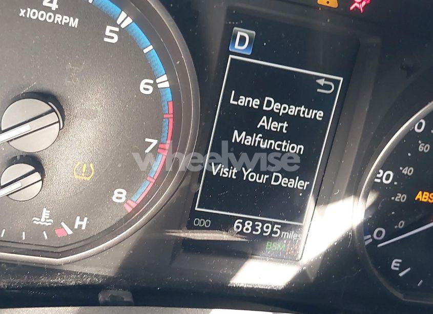 Photo 15 of 2018 Toyota Rav4 ADVENTURE/XLE (VIN 2T3WFREV4JW498721)