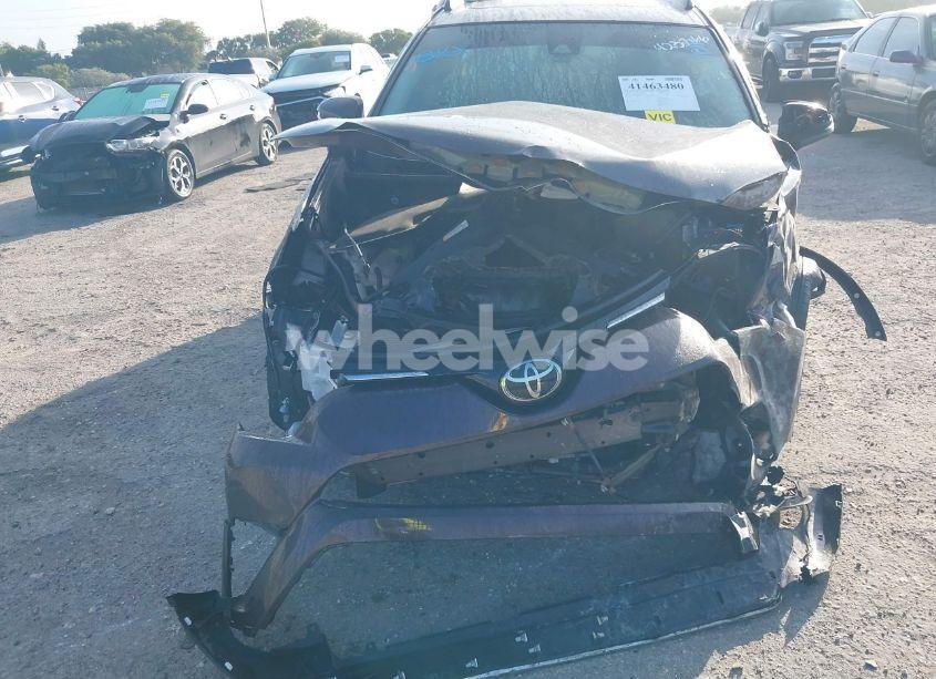 Photo 6 of 2018 Toyota Rav4 ADVENTURE/XLE (VIN 2T3WFREV4JW498721)