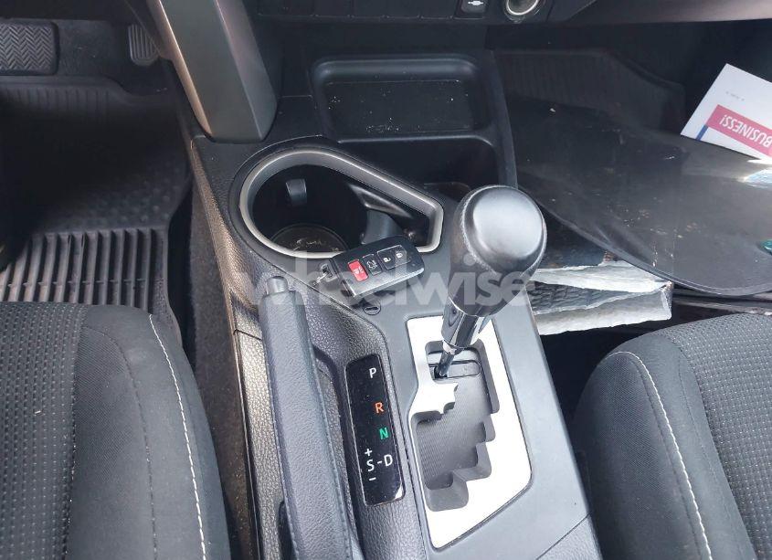 Photo 11 of 2018 Toyota Rav4 XLE (VIN 2T3WFREV4JW505053)