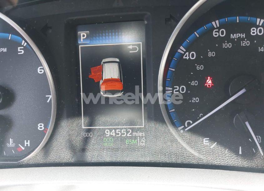 Photo 16 of 2018 Toyota Rav4 XLE (VIN 2T3WFREV4JW505053)