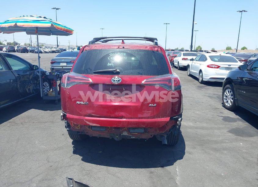 Photo 17 of 2018 Toyota Rav4 XLE (VIN 2T3WFREV4JW505053)