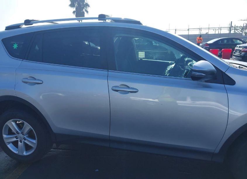 Photo 13 of 2013 Toyota Rav4 XLE (VIN 2T3WFREV5DW003611)