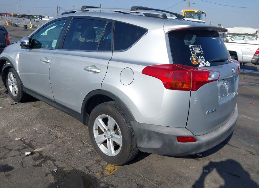 Photo 3 of 2013 Toyota Rav4 XLE (VIN 2T3WFREV5DW003611)