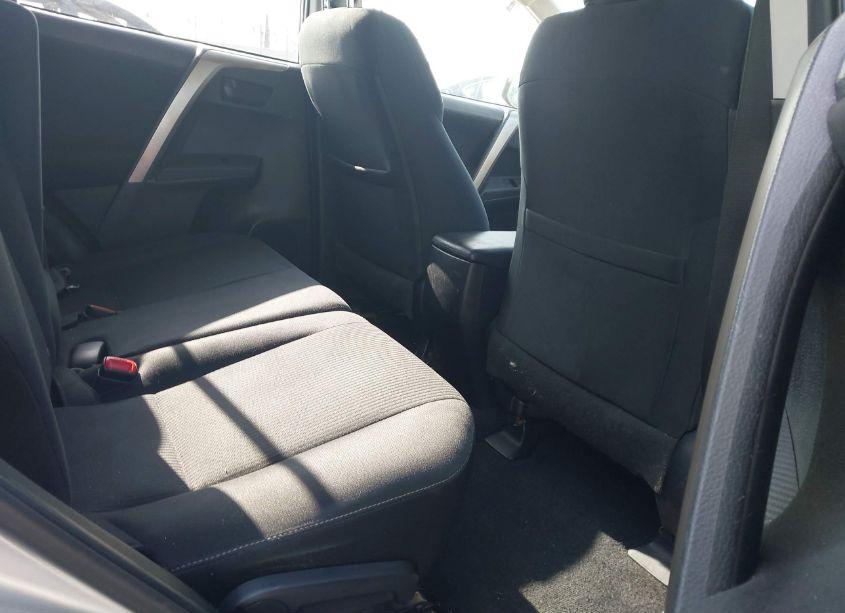 Photo 8 of 2013 Toyota Rav4 XLE (VIN 2T3WFREV5DW003611)