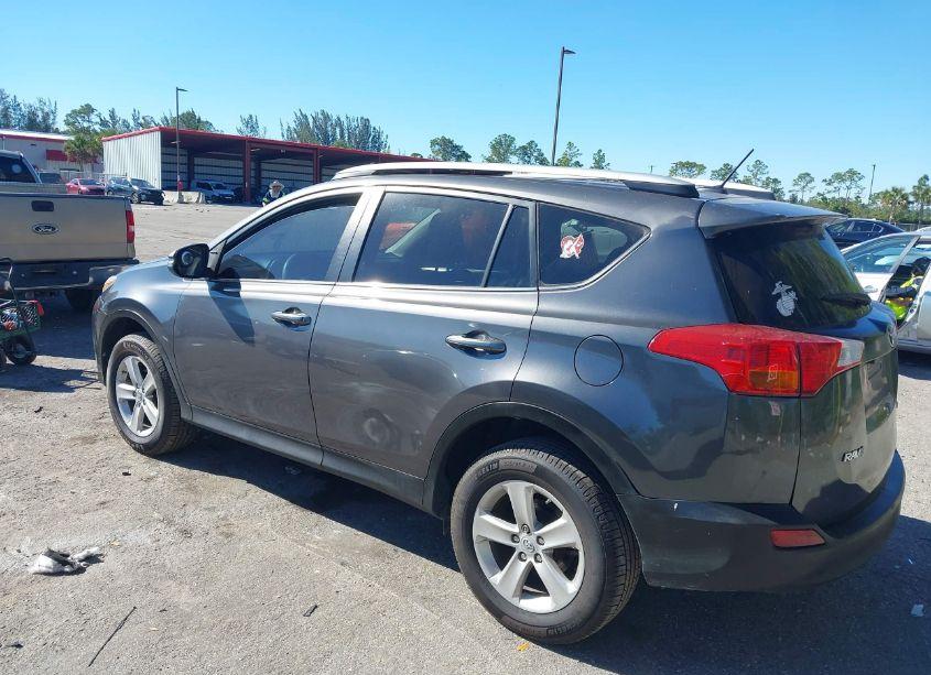 Photo 3 of 2013 Toyota Rav4 XLE (VIN 2T3WFREV5DW037077)