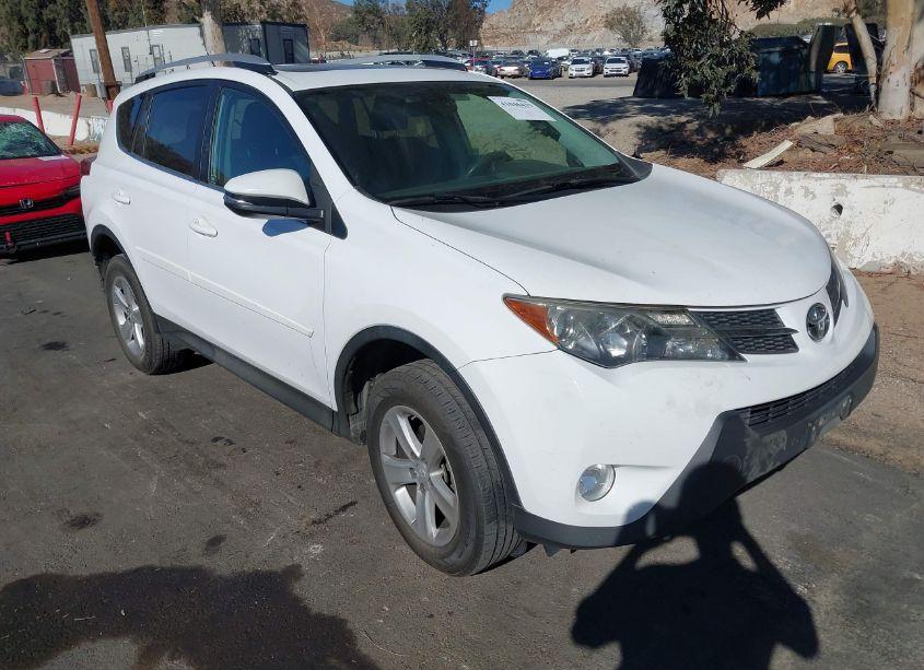 2013 Toyota Rav4 XLE (VIN 2T3WFREV5DW040139) main photo