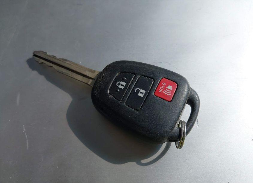 Photo 11 of 2013 Toyota Rav4 XLE (VIN 2T3WFREV5DW040139)