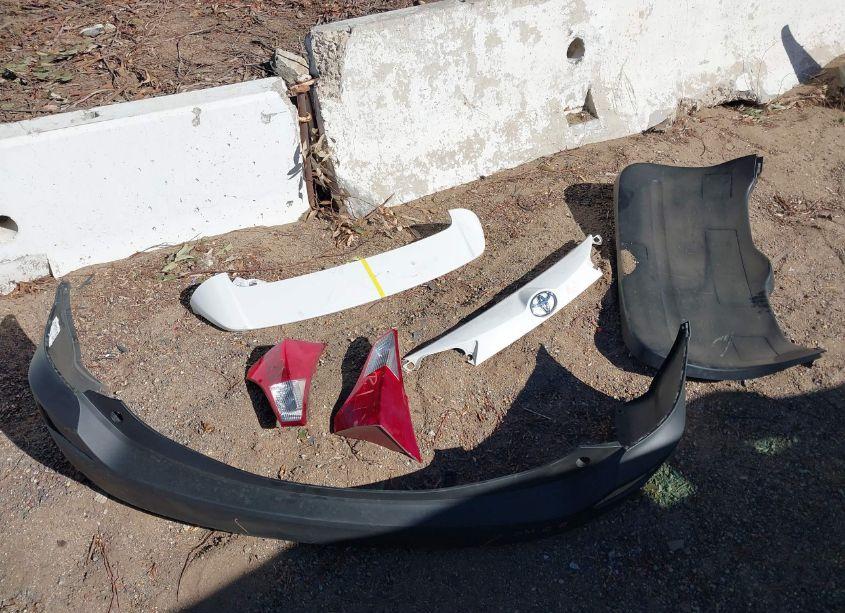 Photo 12 of 2013 Toyota Rav4 XLE (VIN 2T3WFREV5DW040139)