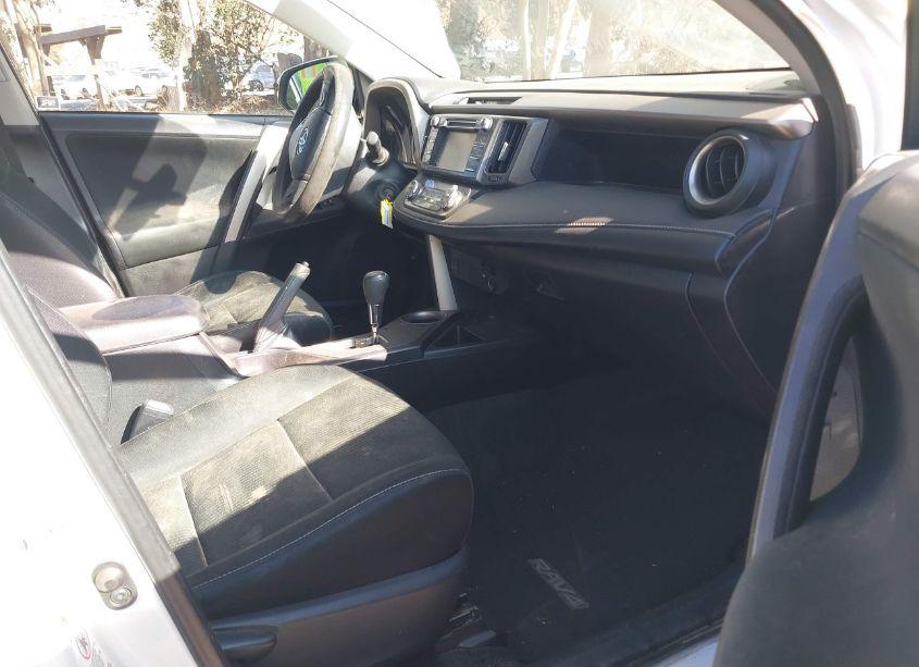 Photo 5 of 2013 Toyota Rav4 XLE (VIN 2T3WFREV5DW040139)