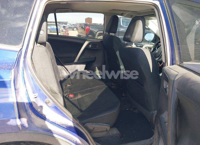 Photo 8 of 2014 Toyota Rav4 XLE (VIN 2T3WFREV5EW088824)