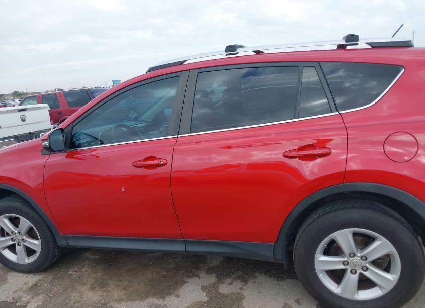 Photo 14 of 2014 Toyota Rav4 XLE (VIN 2T3WFREV5EW094543)