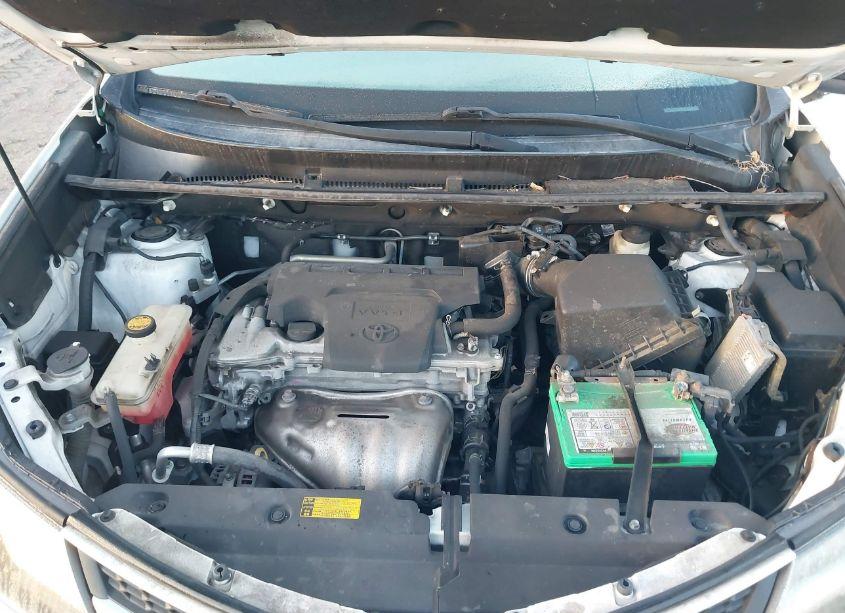 Photo 10 of 2014 Toyota Rav4 XLE (VIN 2T3WFREV5EW112068)