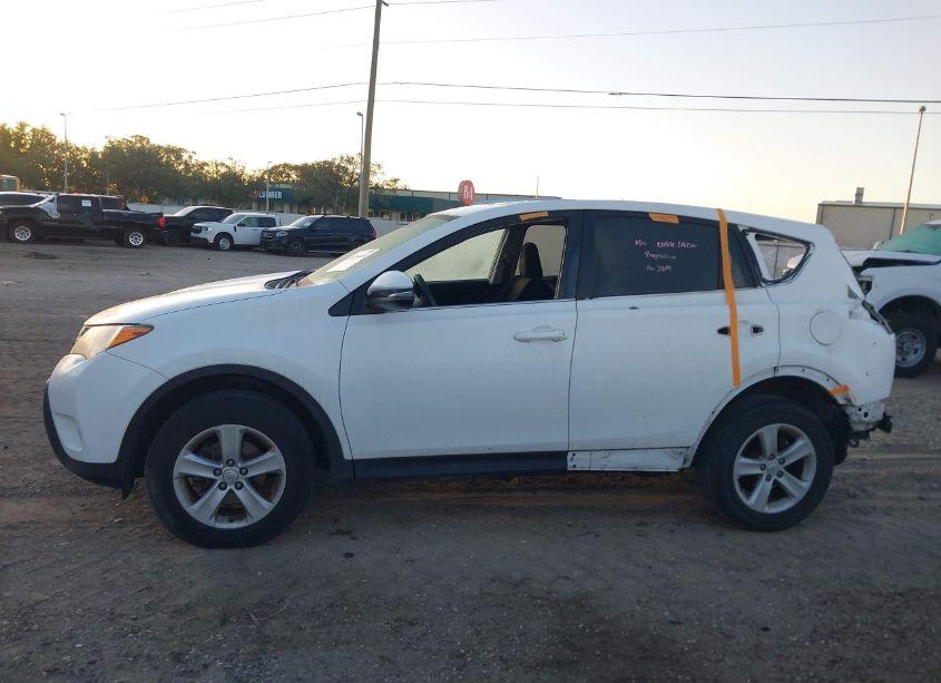 Photo 15 of 2014 Toyota Rav4 XLE (VIN 2T3WFREV5EW112068)