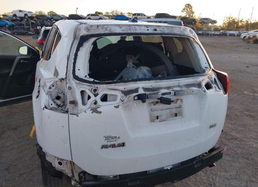 Photo 18 of 2014 Toyota Rav4 XLE (VIN 2T3WFREV5EW112068)