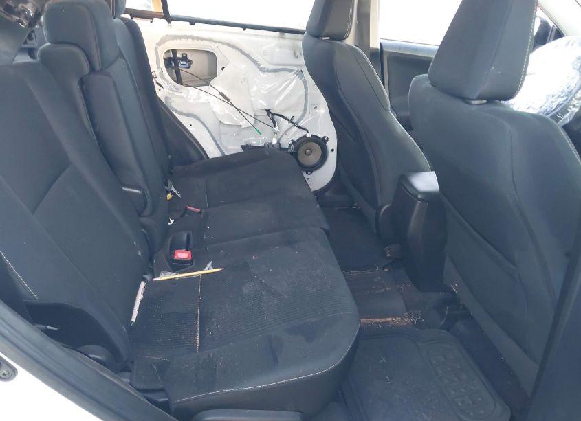 Photo 8 of 2014 Toyota Rav4 XLE (VIN 2T3WFREV5EW112068)