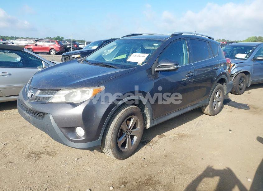 Photo 2 of 2015 Toyota Rav4 XLE (VIN 2T3WFREV5FW142978)