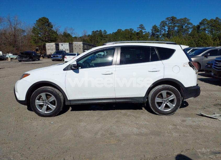 Photo 14 of 2015 Toyota Rav4 XLE (VIN 2T3WFREV5FW177424)