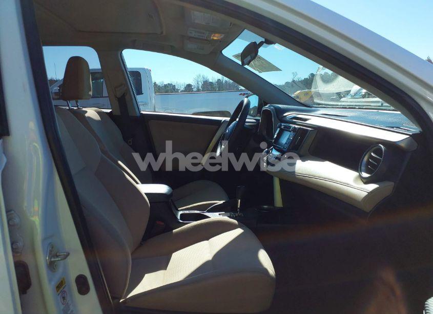 Photo 5 of 2015 Toyota Rav4 XLE (VIN 2T3WFREV5FW177424)