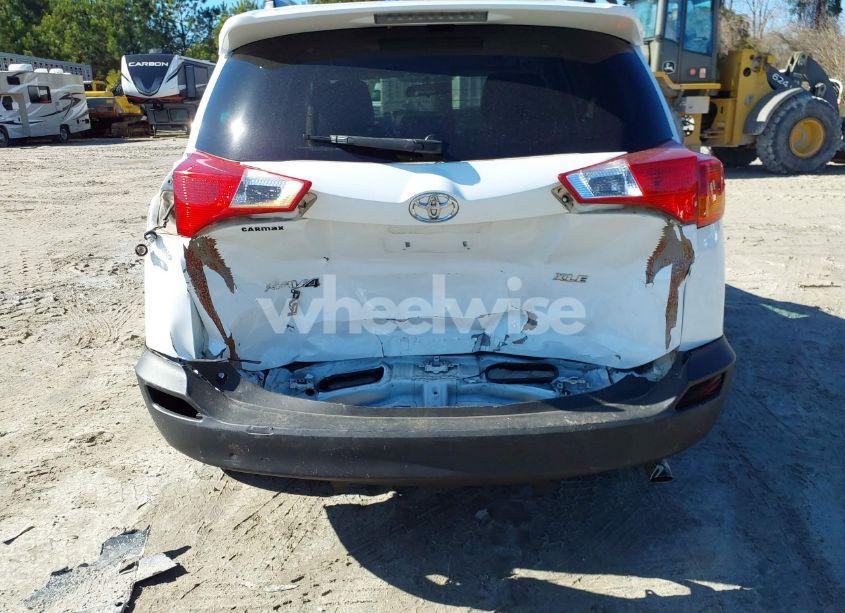 Photo 6 of 2015 Toyota Rav4 XLE (VIN 2T3WFREV5FW177424)