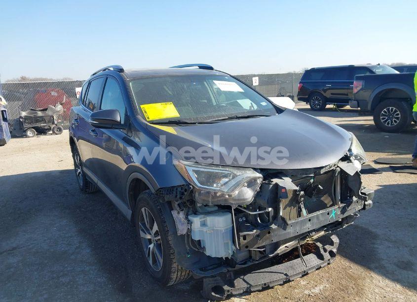 2016 Toyota Rav4 XLE (VIN 2T3WFREV5GW286077) main photo