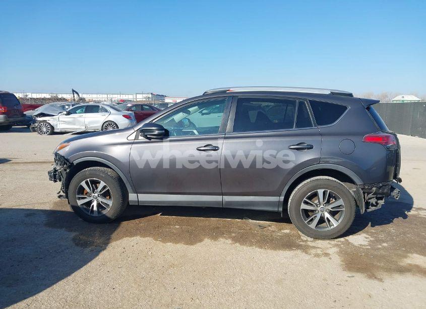 Photo 14 of 2016 Toyota Rav4 XLE (VIN 2T3WFREV5GW286077)