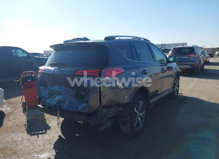 Photo 4 of 2016 Toyota Rav4 XLE (VIN 2T3WFREV5GW286077)