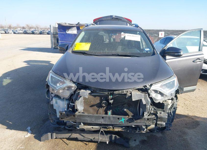 Photo 6 of 2016 Toyota Rav4 XLE (VIN 2T3WFREV5GW286077)