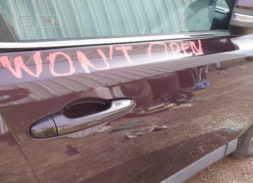 Photo 5 of 2017 Toyota Rav4 XLE (VIN 2T3WFREV5HW340771)