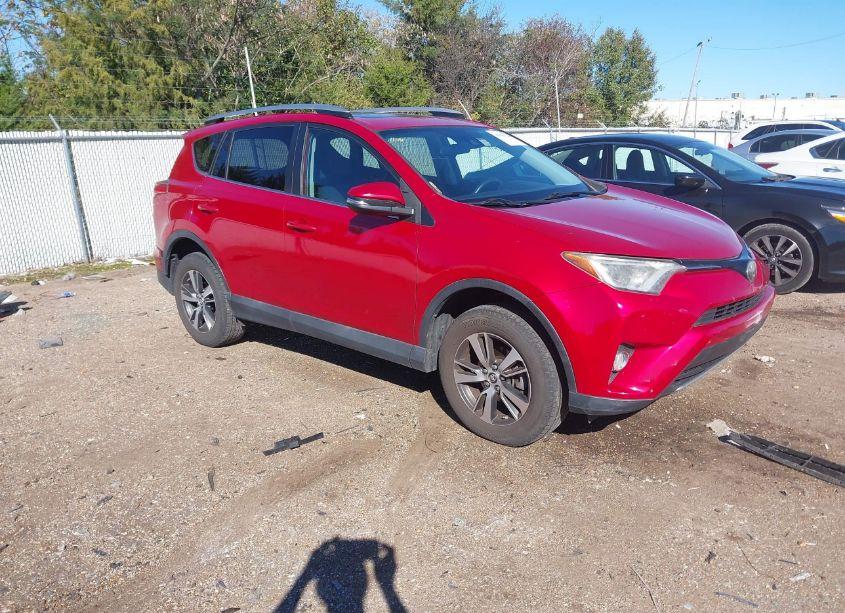 2017 Toyota Rav4 XLE (VIN 2T3WFREV5HW351334) main photo