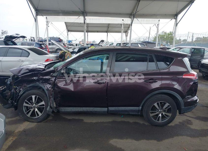 Photo 15 of 2017 Toyota Rav4 XLE (VIN 2T3WFREV5HW389968)