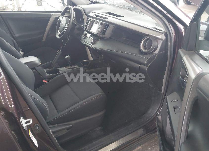 Photo 5 of 2017 Toyota Rav4 XLE (VIN 2T3WFREV5HW389968)