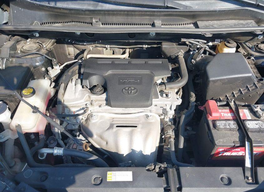 Photo 10 of 2018 Toyota Rav4 ADVENTURE/XLE (VIN 2T3WFREV5JW439094)