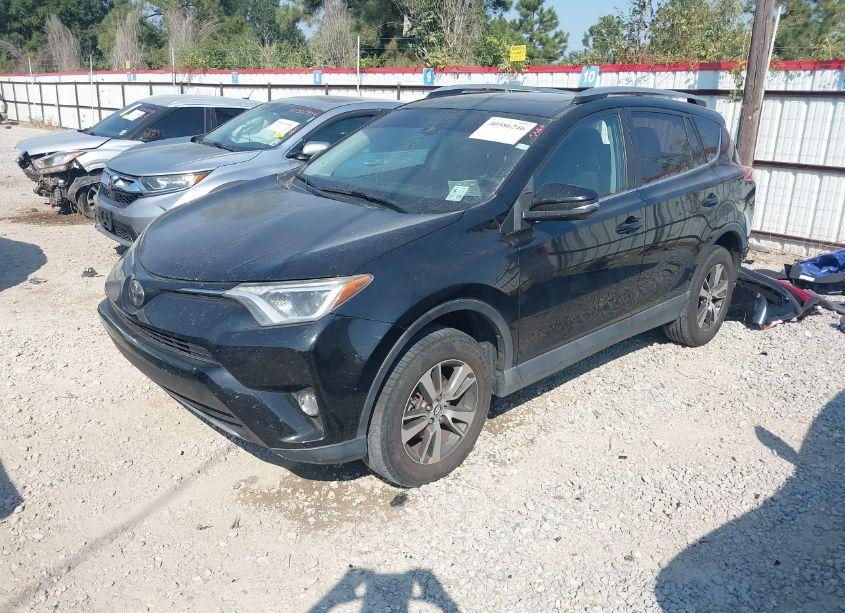 Photo 2 of 2018 Toyota Rav4 ADVENTURE/XLE (VIN 2T3WFREV5JW439094)