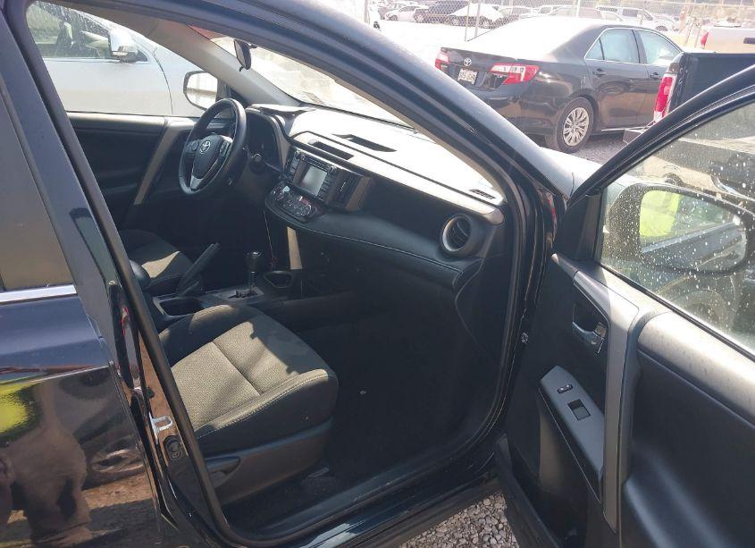 Photo 5 of 2018 Toyota Rav4 ADVENTURE/XLE (VIN 2T3WFREV5JW439094)