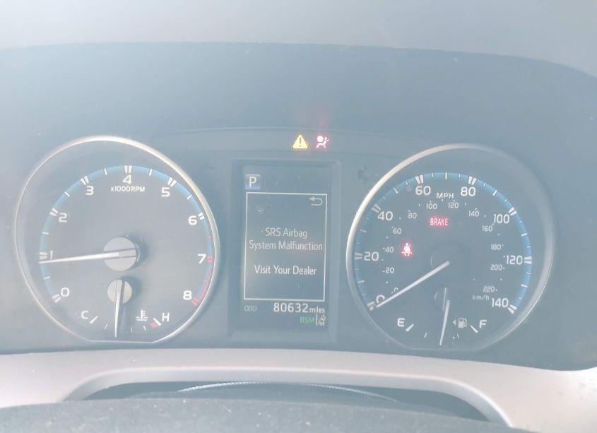 Photo 7 of 2018 Toyota Rav4 ADVENTURE/XLE (VIN 2T3WFREV5JW439094)