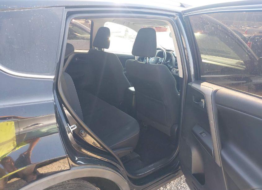 Photo 8 of 2018 Toyota Rav4 ADVENTURE/XLE (VIN 2T3WFREV5JW439094)