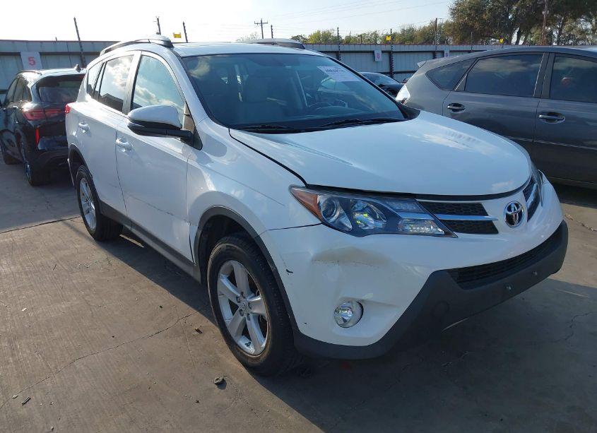 2013 Toyota Rav4 XLE (VIN 2T3WFREV6DW017212) main photo