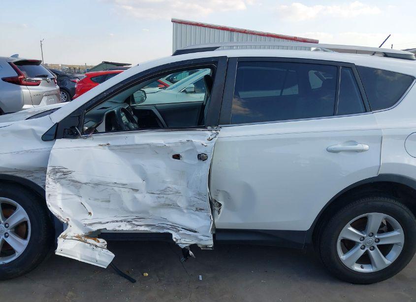 Photo 15 of 2013 Toyota Rav4 XLE (VIN 2T3WFREV6DW017212)