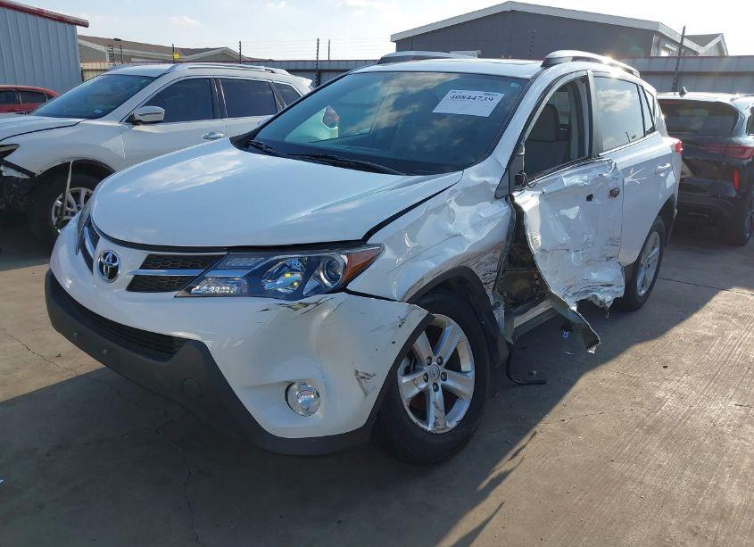 Photo 2 of 2013 Toyota Rav4 XLE (VIN 2T3WFREV6DW017212)