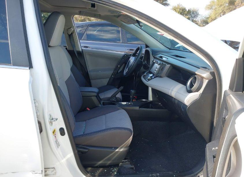 Photo 5 of 2013 Toyota Rav4 XLE (VIN 2T3WFREV6DW017212)