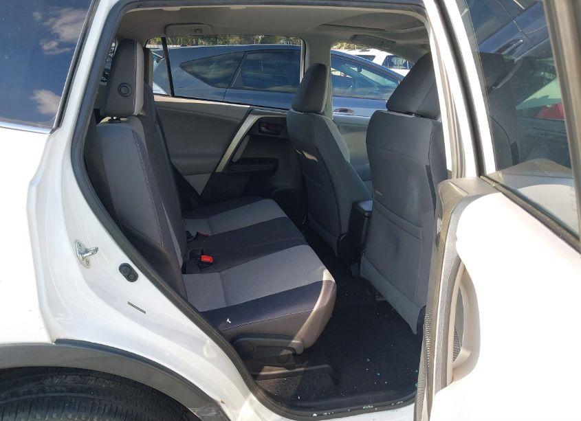 Photo 8 of 2013 Toyota Rav4 XLE (VIN 2T3WFREV6DW017212)