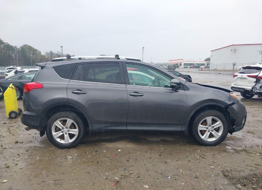 Photo 13 of 2013 Toyota Rav4 XLE (VIN 2T3WFREV6DW018327)